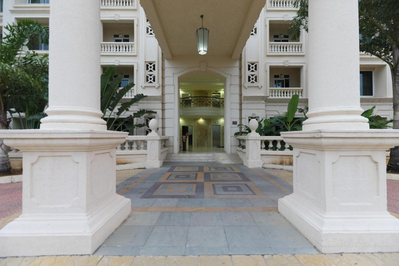 Hotel Oyo 6954 The Lawns Oragadam Exterior foto